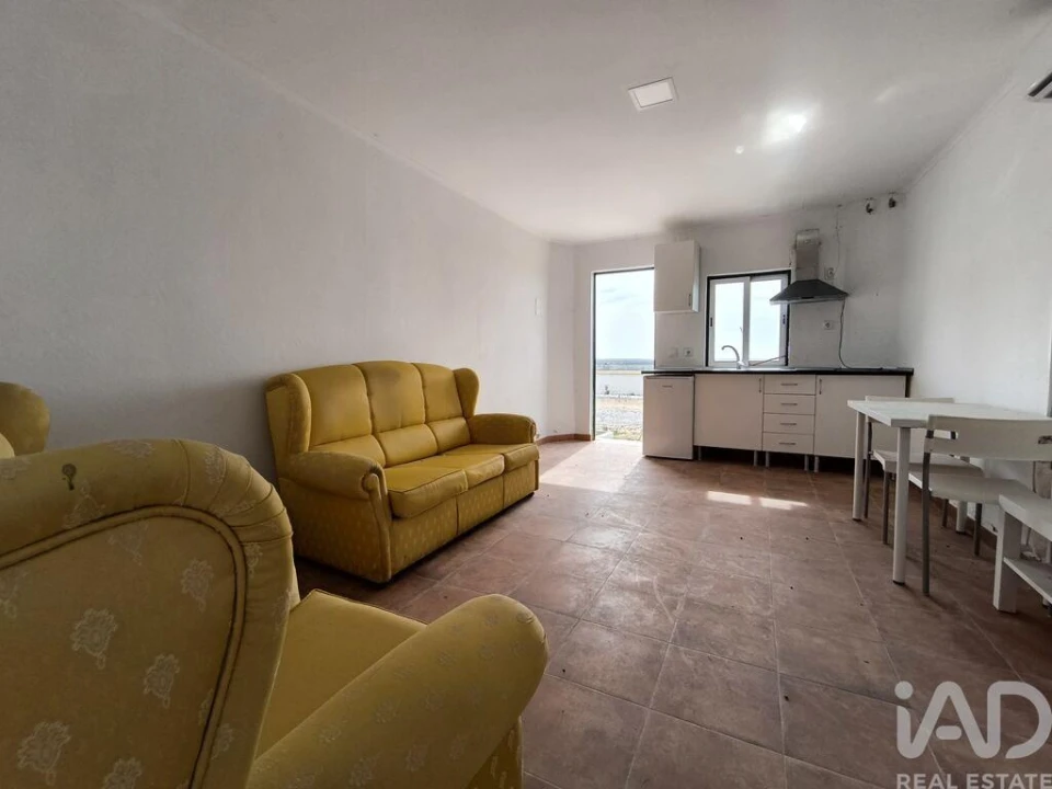 Moradia T13 para Venda em São João Baptista Foto 15