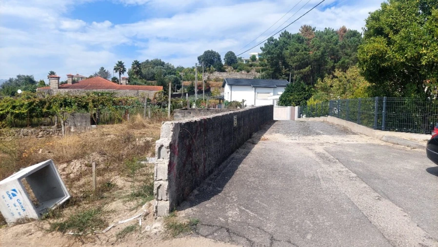 Moradia T3 para Venda em Carrazedo Foto 14