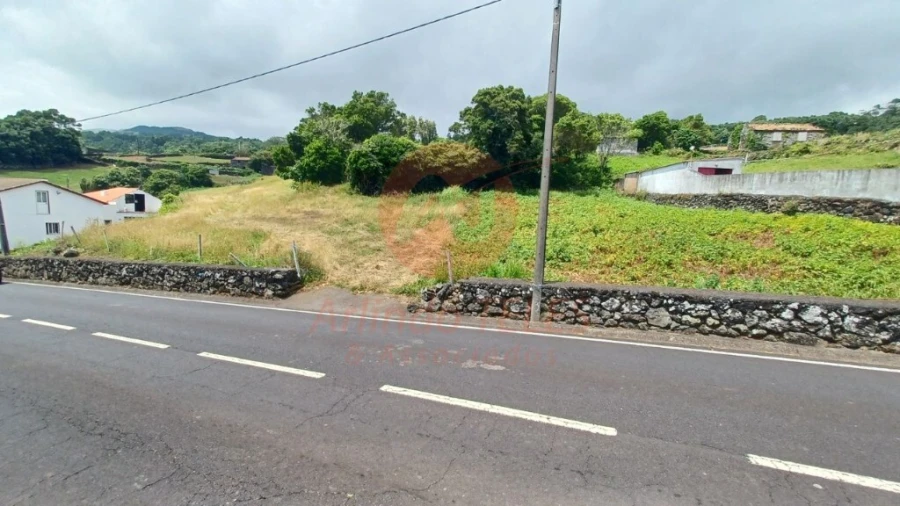 Terreno para Venda em Calheta Foto 13