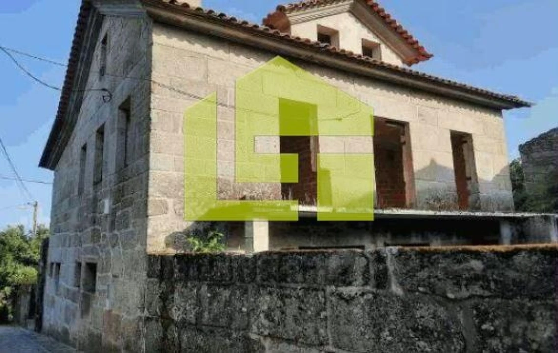 Moradia T3 para Venda em Beijos Foto 1