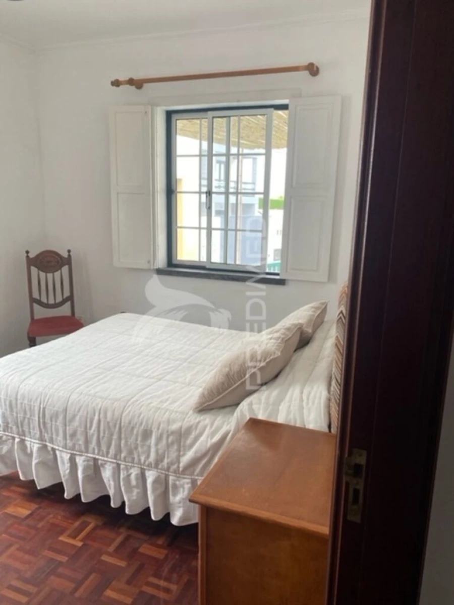 Moradia T4 para Venda em Praia da Vitoria (Santa Cruz) Foto 13