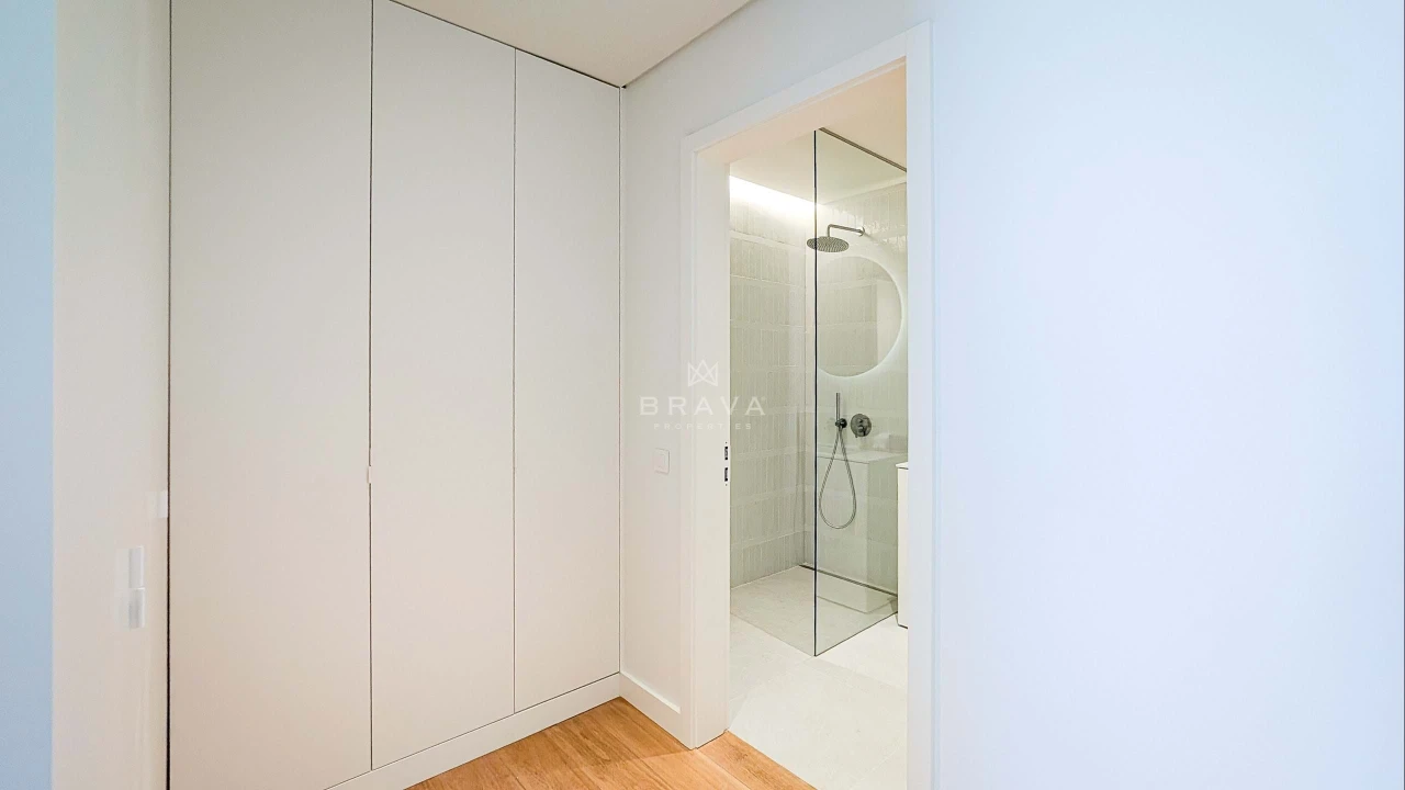 Apartamento T2 para Venda em Quarteira Foto 16