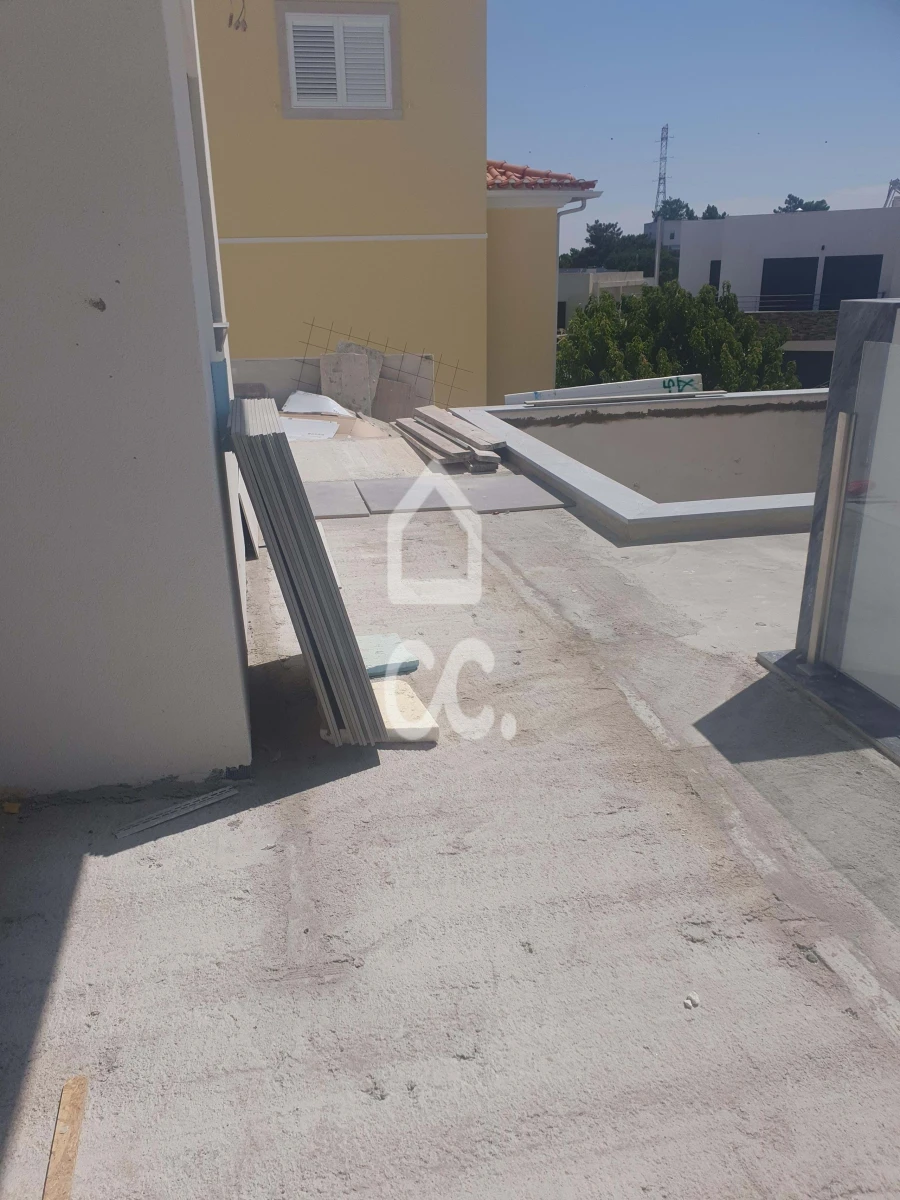 Moradia T4 para Venda em Caparica e Trafaria Foto 17