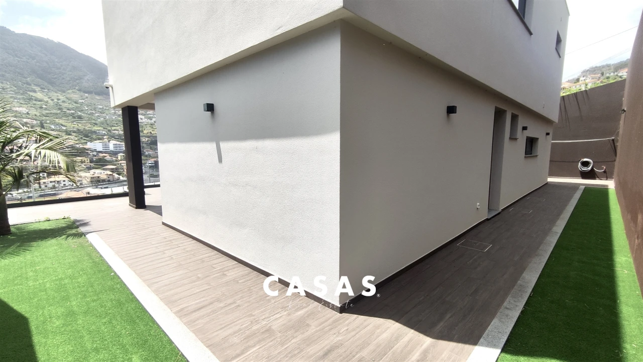 Moradia T4 para Venda em Machico Foto 62