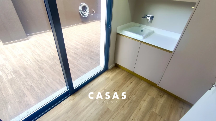 Moradia T4 para Venda em Machico Foto 20