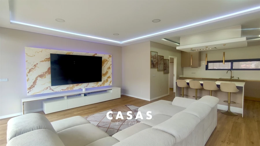 Moradia T4 para Venda em Machico Foto 7