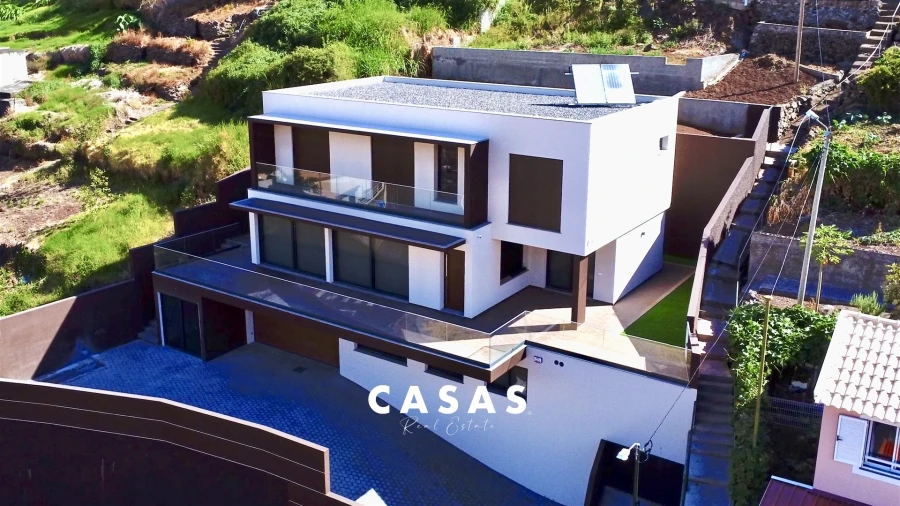 Moradia T4 para Venda em Machico Foto 79