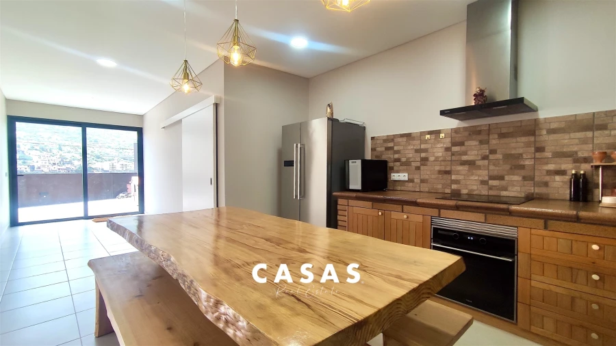 Moradia T4 para Venda em Machico Foto 72