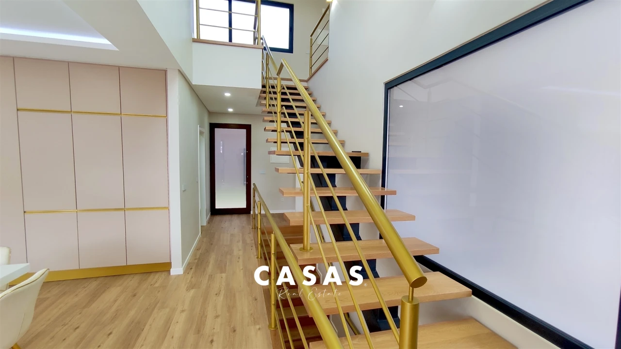 Moradia T4 para Venda em Machico Foto 22