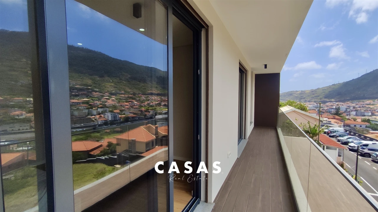 Moradia T4 para Venda em Machico Foto 38