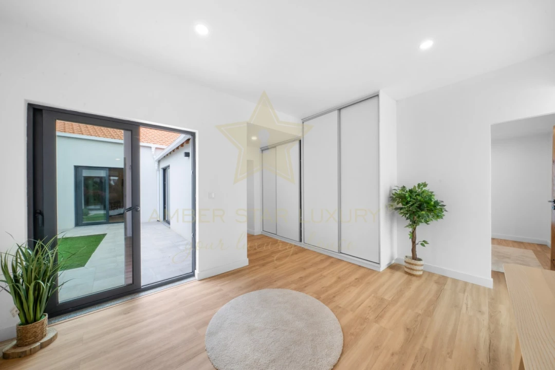 Moradia T4 para Venda em Anta e Guetim Foto 6