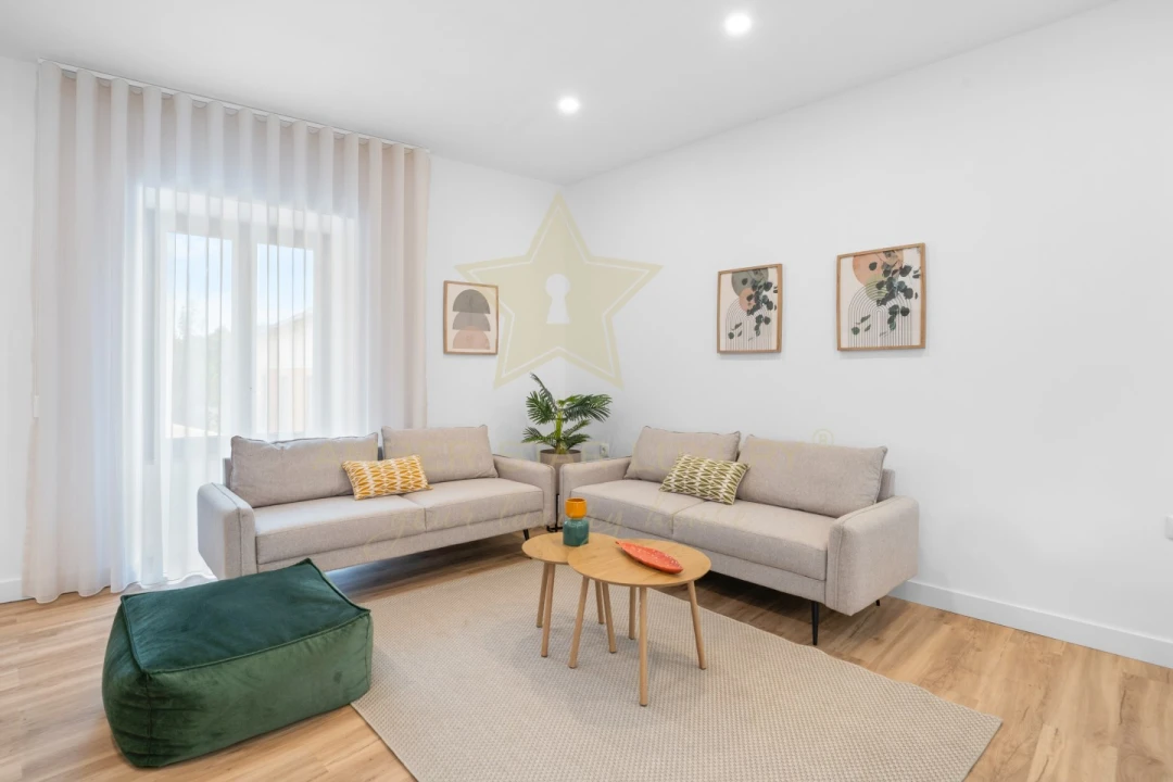 Moradia T4 para Venda em Anta e Guetim Foto 12