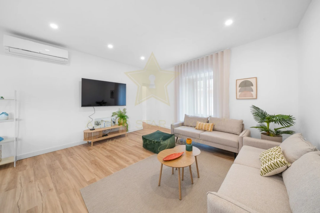 Moradia T4 para Venda em Anta e Guetim Foto 13