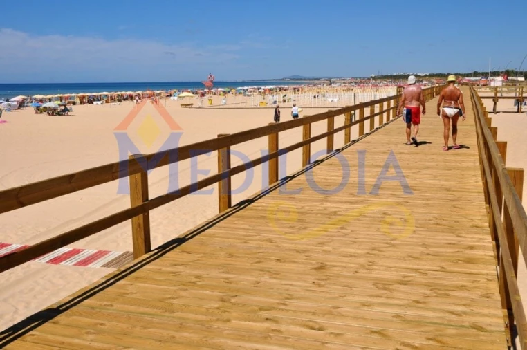 Apartamento para Venda em Monte Gordo Foto 8