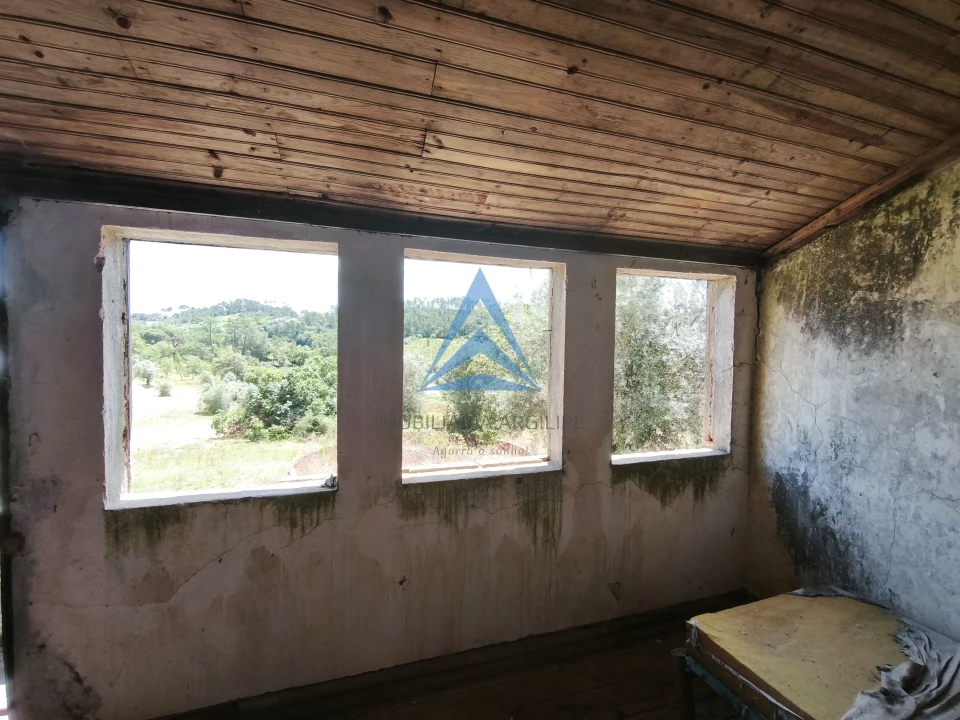 Moradia T4 para Venda em Abiul Foto 15