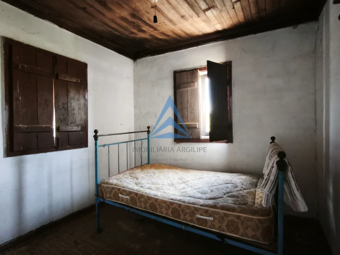 Moradia T4 para Venda em Abiul Foto 18