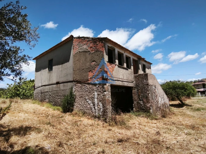 Moradia T4 para Venda em Abiul Foto 8