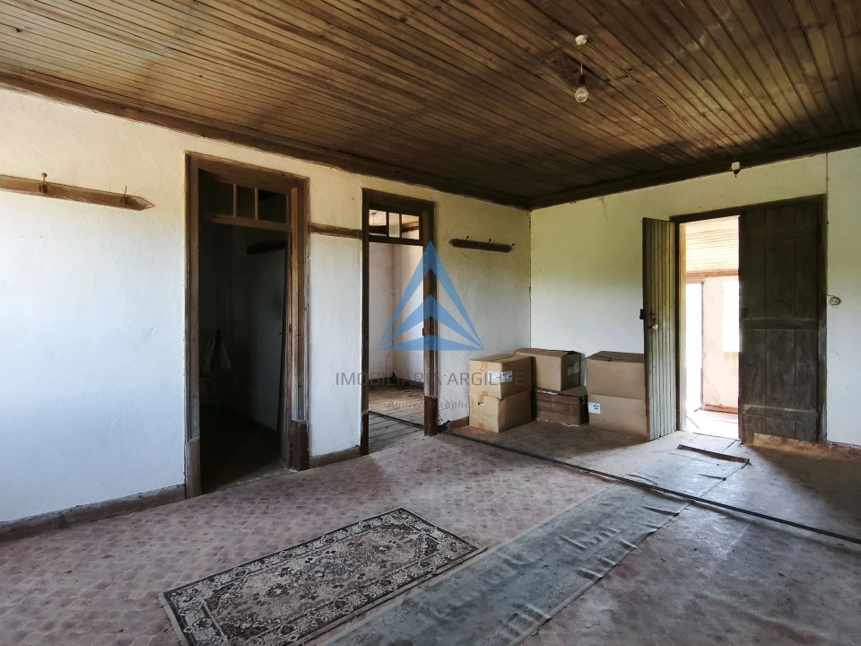 Moradia T4 para Venda em Abiul Foto 16