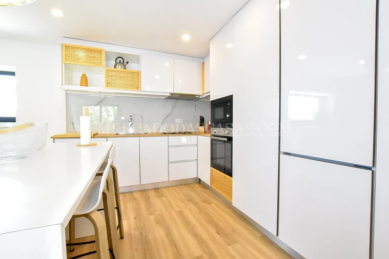 Moradia T4 para Venda em Anta e Guetim Foto 4