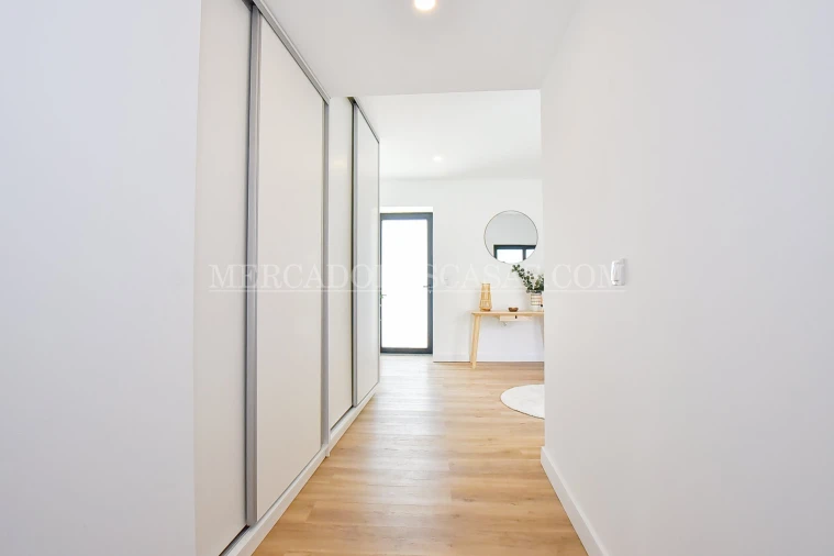 Moradia T4 para Venda em Anta e Guetim Foto 9