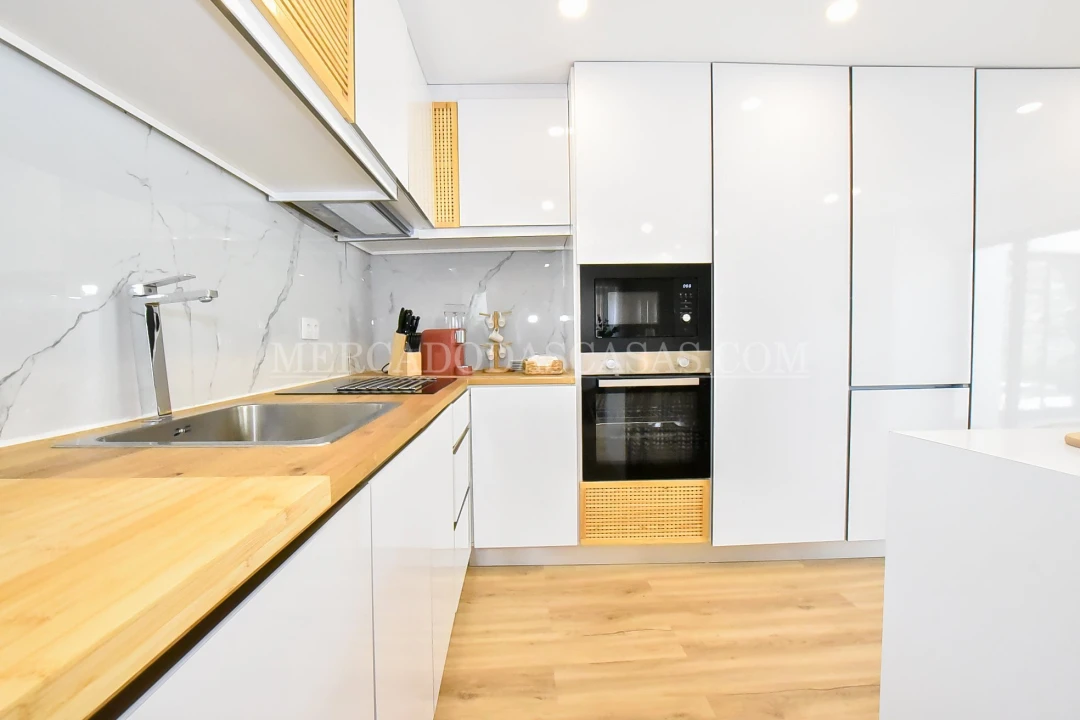 Moradia T4 para Venda em Anta e Guetim Foto 5