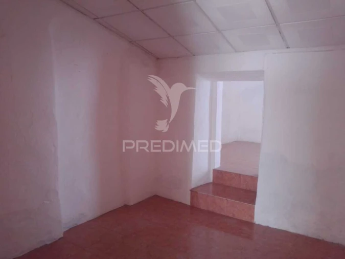 Moradia T2 para Venda em Ciladas Foto 8