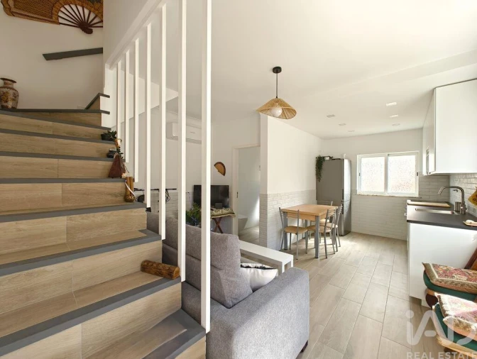 Moradia T2 para Venda em Bensafrim e Barão de São João Foto 11