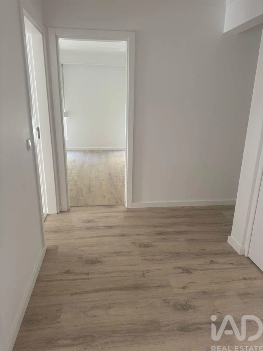 Apartamento T4 para Venda em Aljubarrota Foto 17