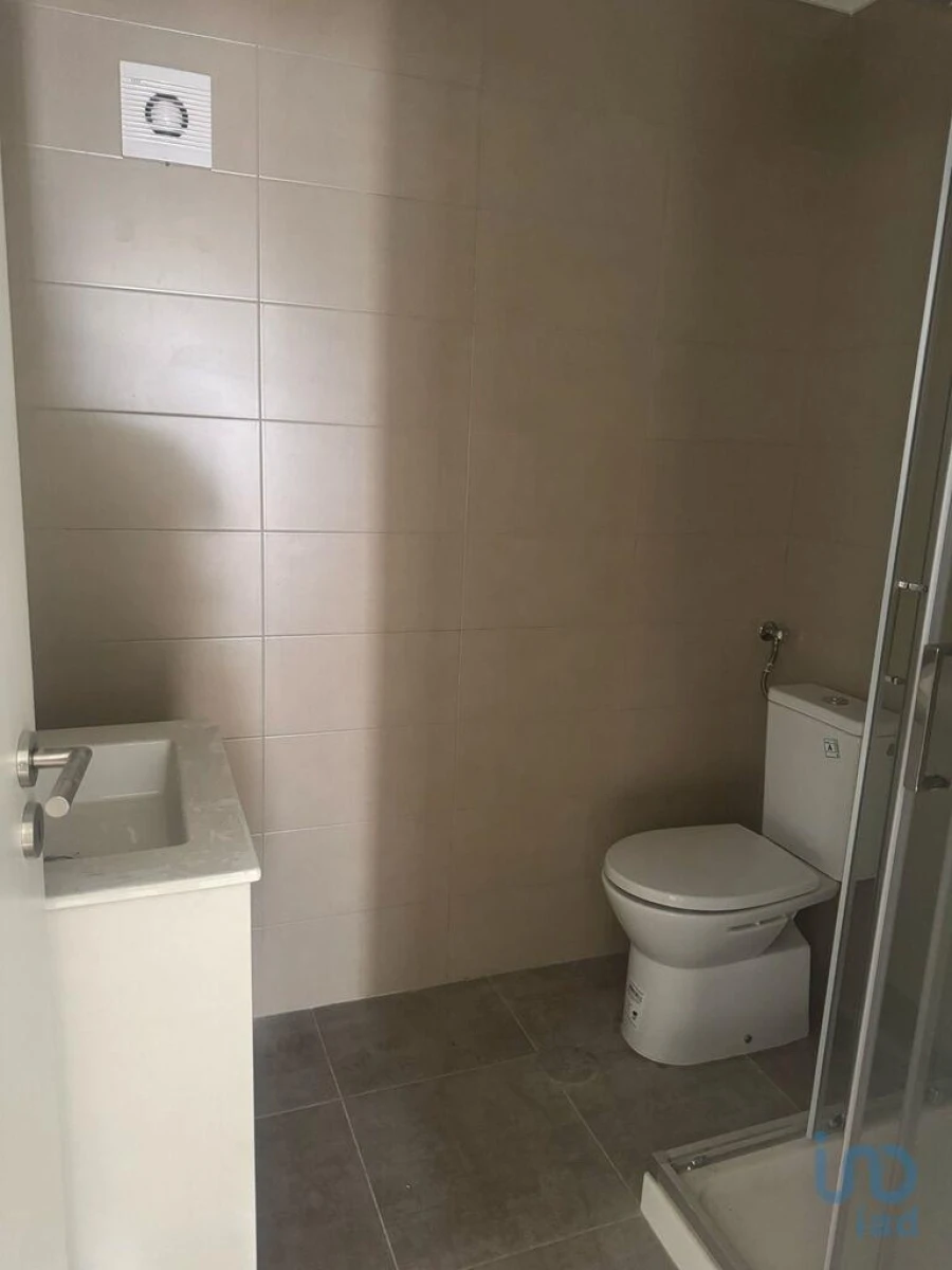 Apartamento T4 para Venda em Aljubarrota Foto 10