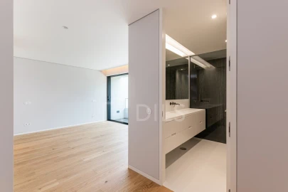 Moradia T5 para Venda em Aldoar, Foz do Douro e Nevogilde