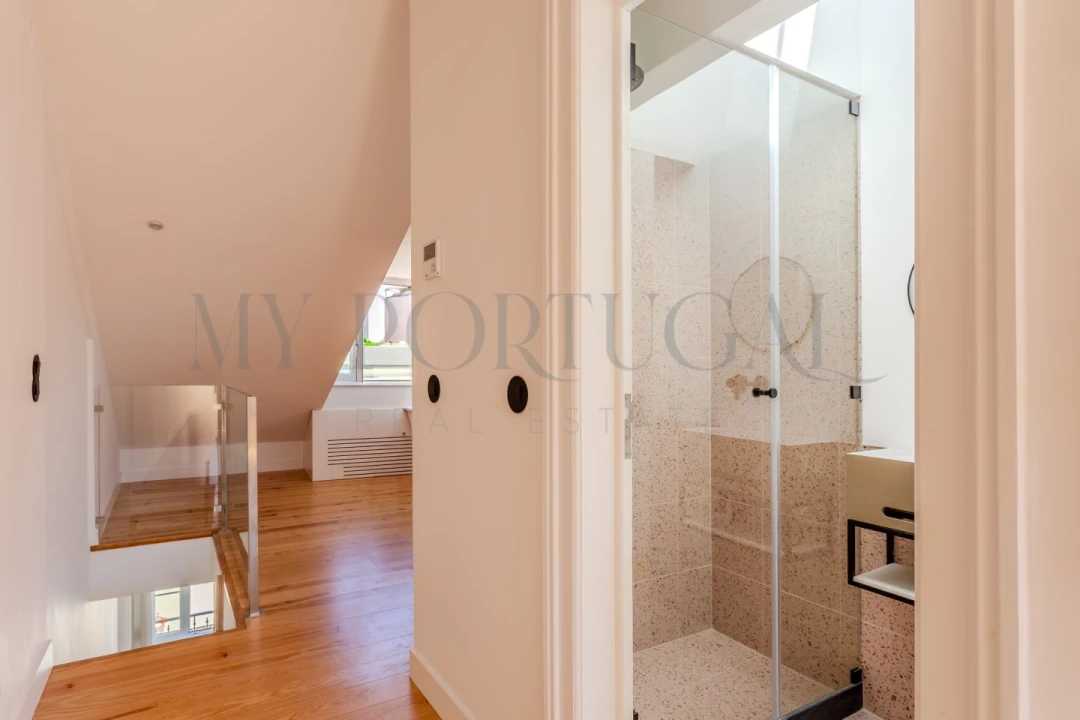 Apartamento T2 para Venda em Santa Maria Maior Foto 23