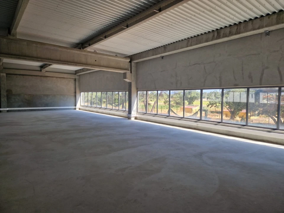 Armazém para Arrendamento em Alhos Vedros Foto 12