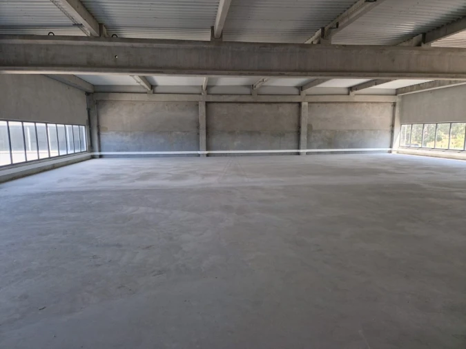 Armazém para Arrendamento em Alhos Vedros Foto 6