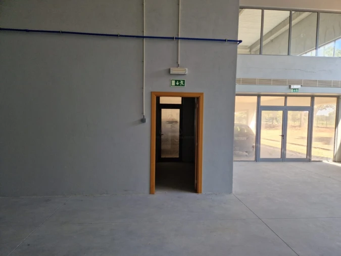 Armazém para Arrendamento em Alhos Vedros Foto 8