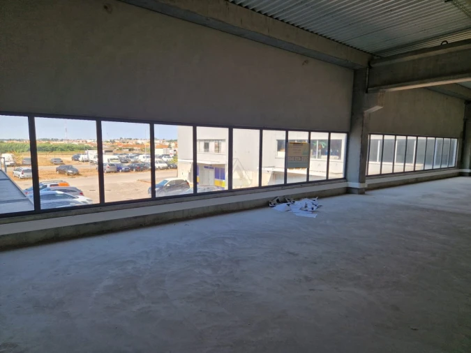 Armazém para Arrendamento em Alhos Vedros Foto 9