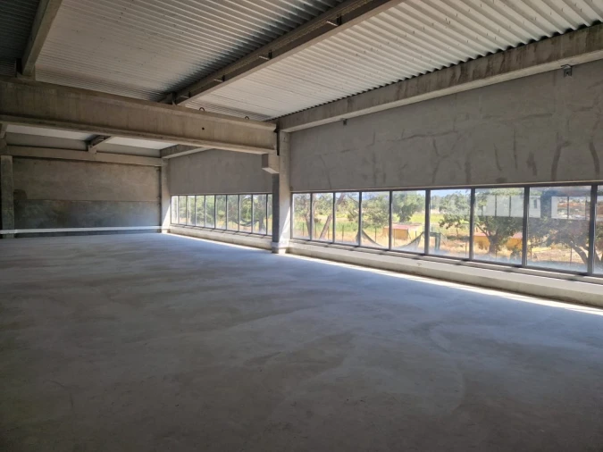 Armazém para Arrendamento em Alhos Vedros Foto 12