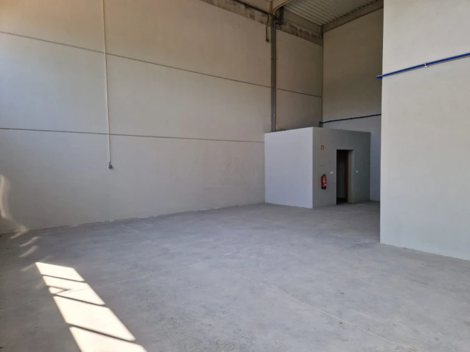Armazém para Arrendamento em Alhos Vedros Foto 16