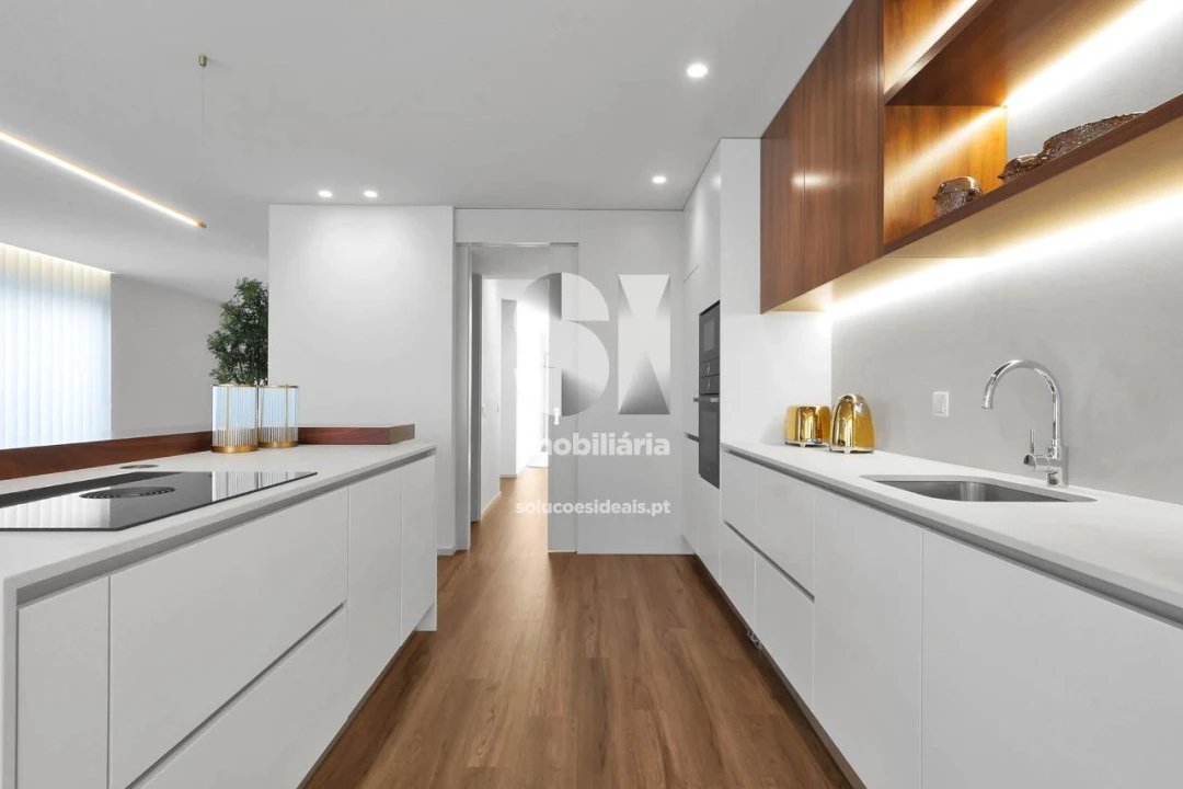 Moradia T4 para Venda em Aver-O-Mar, Amorim e Terroso Foto 8