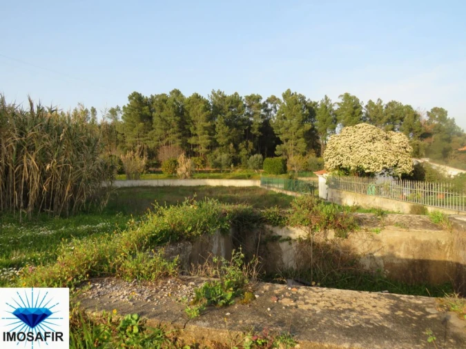 Terreno para Venda em São João Baptista e Santa Maria dos Olivais