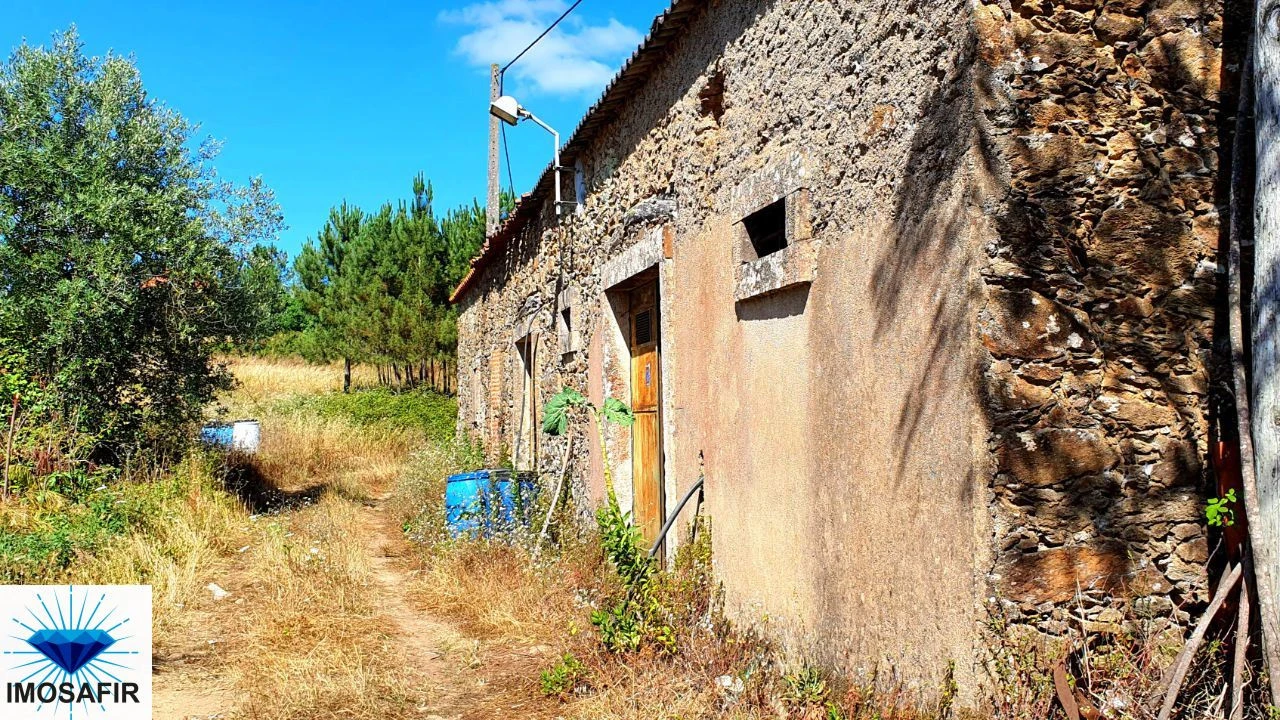 Quinta T4 para Venda em Igreja Nova do Sobral Foto 14