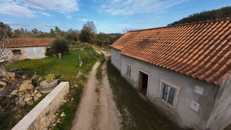 Moradia T2 para Venda em Areias e Pias Foto 3