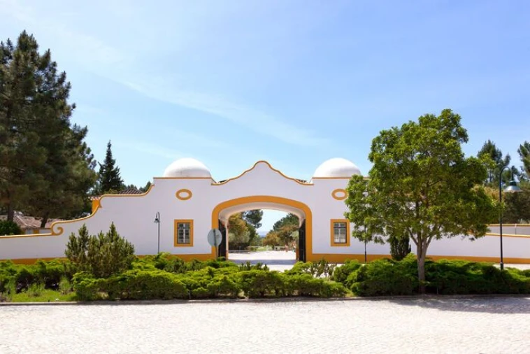 Moradia T4 para Venda em Fernao Ferro Foto 35