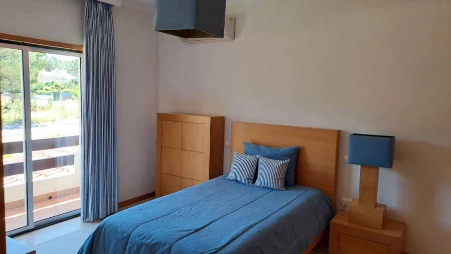 Moradia T4 para Venda em Fernao Ferro Foto 8