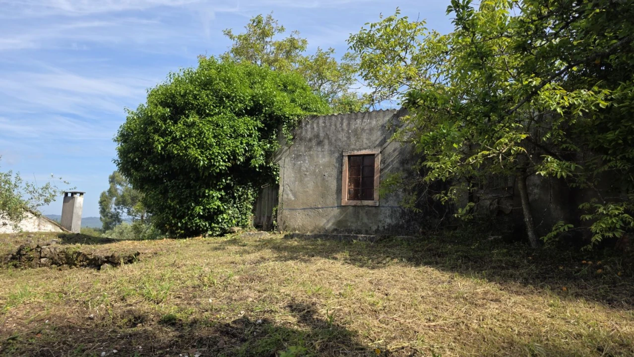 Moradia T2 para Venda em Areias e Pias Foto 5