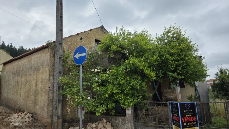 Moradia T2 para Venda em Areias e Pias Foto 41