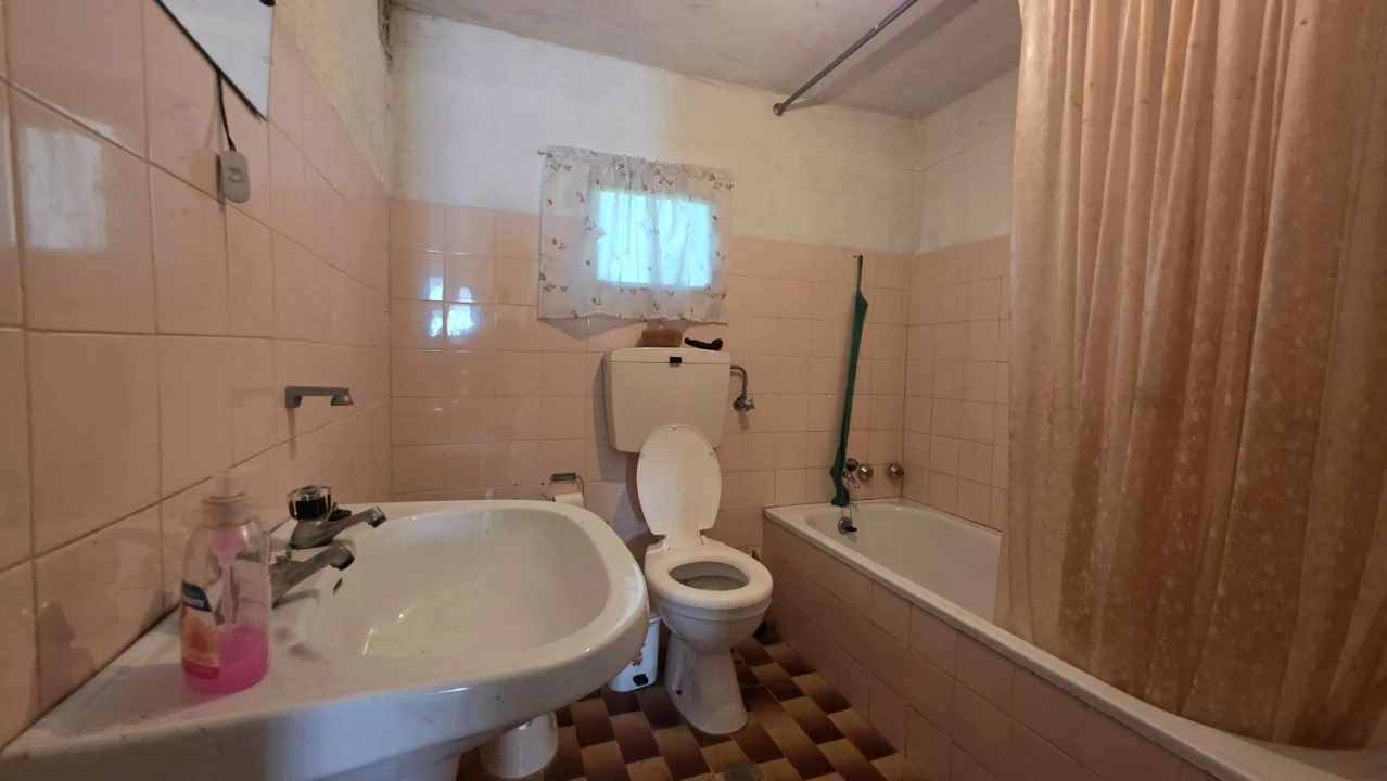 Moradia T2 para Venda em Chãos Foto 32