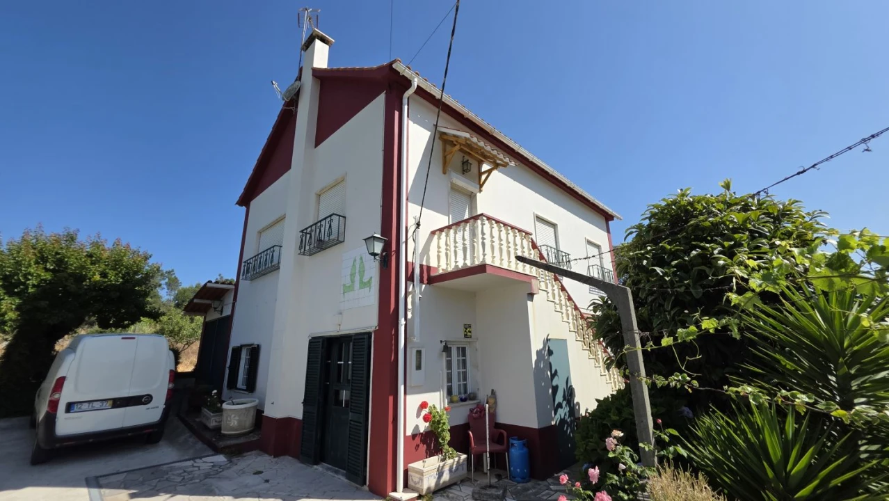 Moradia T4 para Venda em Olalhas Foto 16