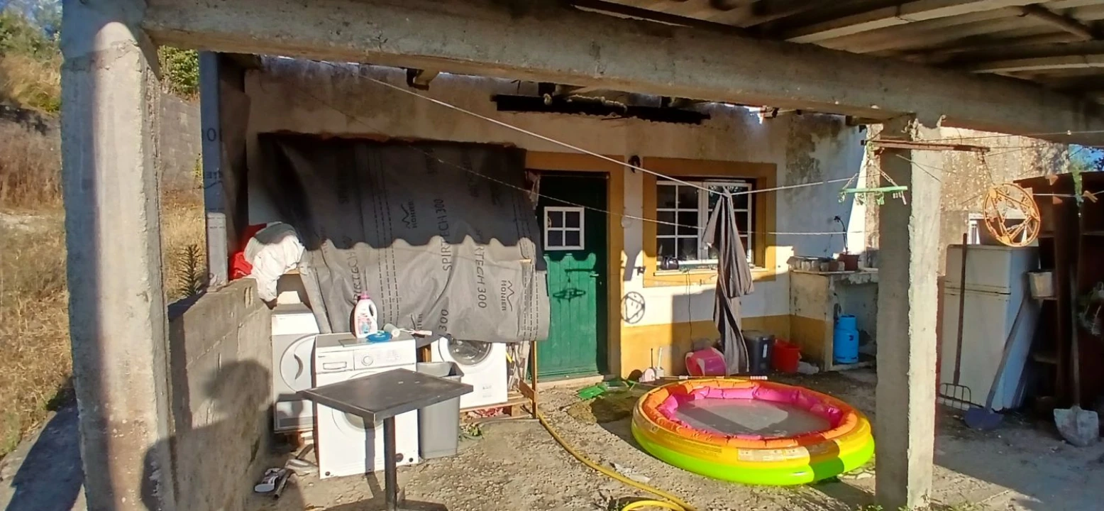 Moradia T4 para Venda em Serra e Junceira Foto 3