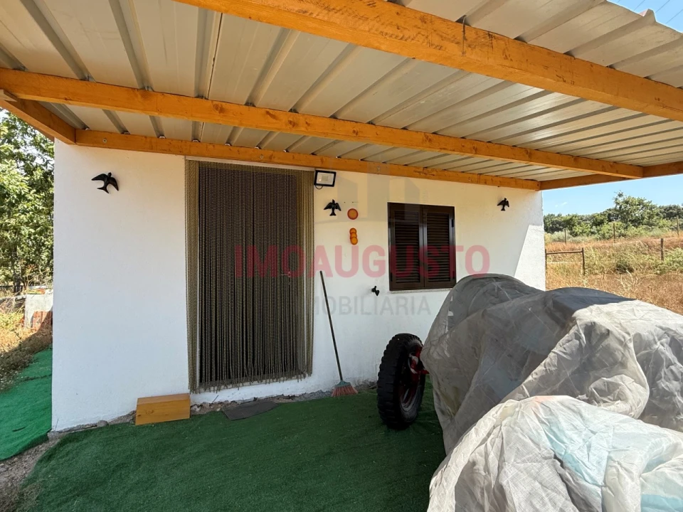 Moradia T1 para Venda em Baraçal Foto 2