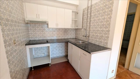 Apartamento T1 para Venda em Paranhos